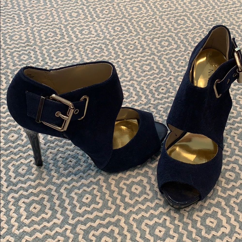 Blue Heels